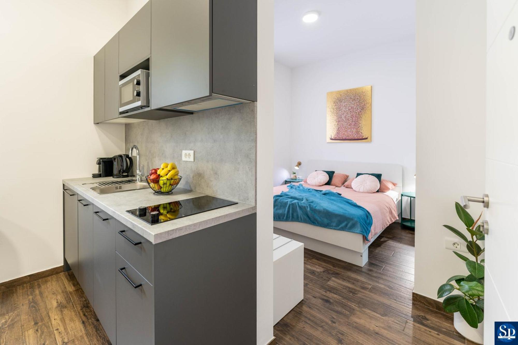 Colosseum Garden Studio Apartments PUY Exterior foto