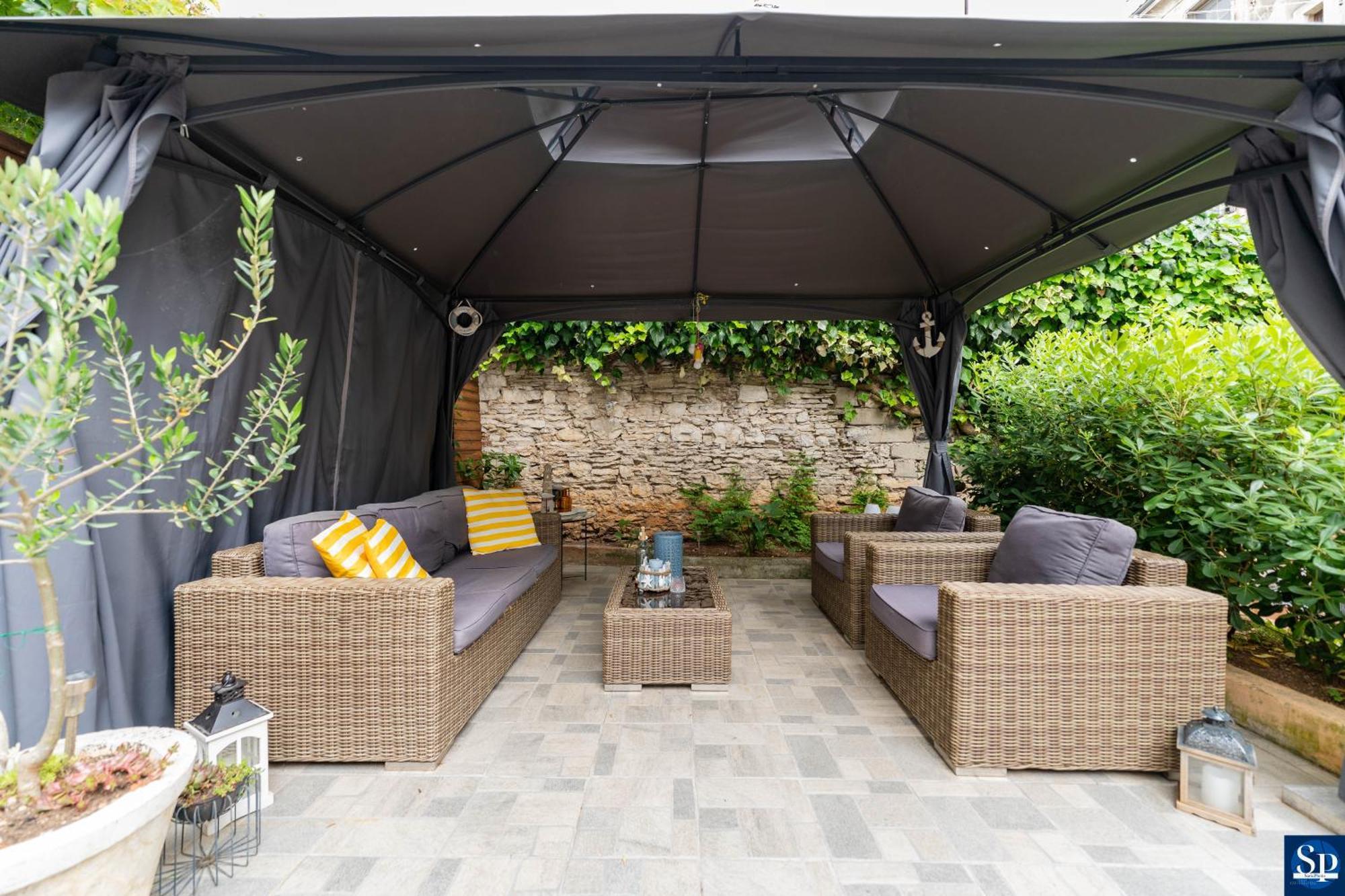 Colosseum Garden Studio Apartments PUY Exterior foto