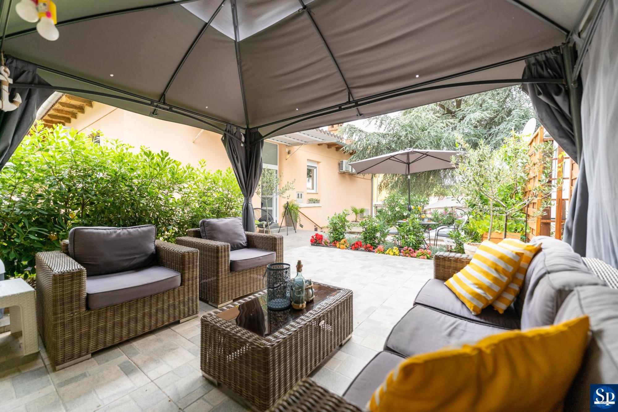 Colosseum Garden Studio Apartments PUY Exterior foto